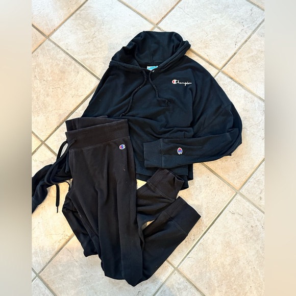 2for1 Black Champion Set with Long/Cropped Sweater and Jogger Pant Size XL - Picture 1 of 5